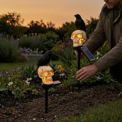 Waterproof Halloween Solar Pathway Light, LED Solar Crow Skull Light Gothic Crow On Skeleton Head Stake Lamp